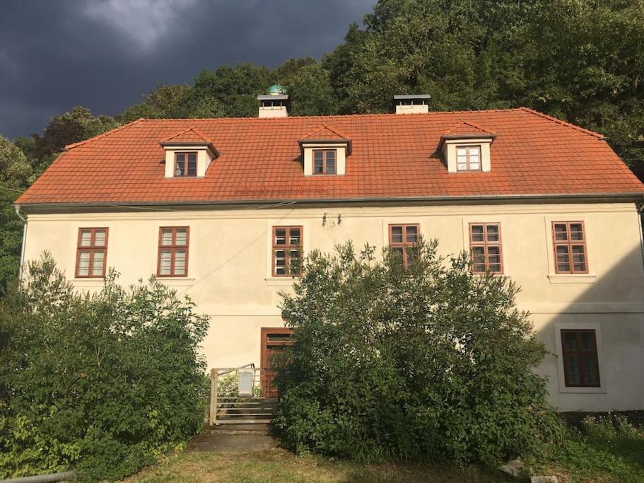 Apt. Overlooking The Castle Nizbor20Km From Prague المظهر الخارجي الصورة